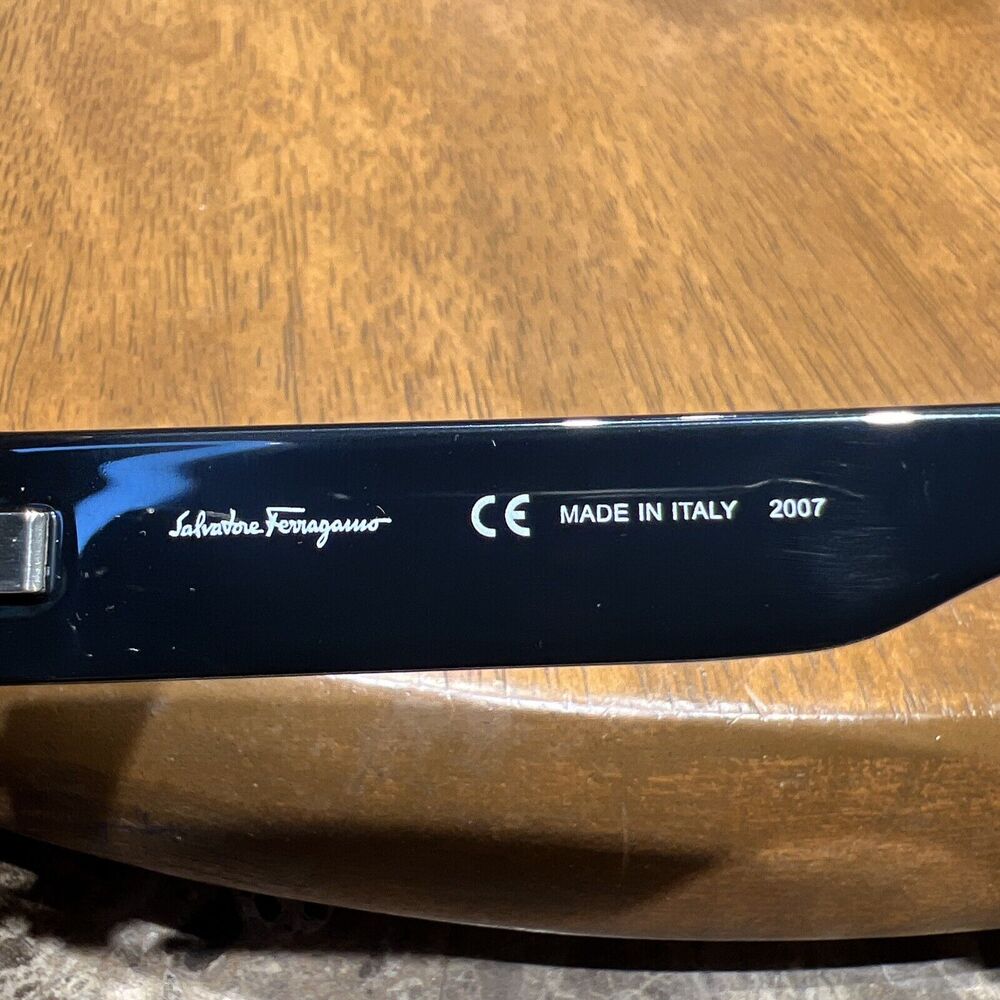 Salvatore Ferragamo SF781S-001 Black Butterfly Full Rim Sunglasses 135-56-15 - Picture 6 of 7